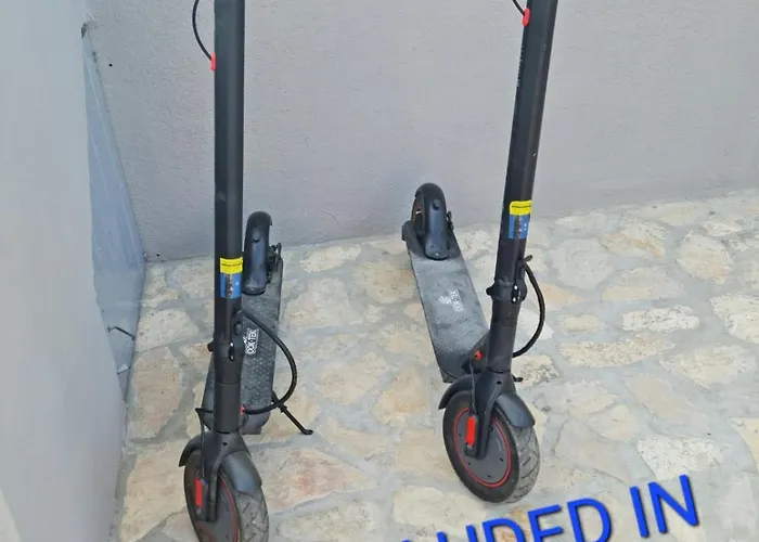 Vi & La Electric Scooters Included Апартаменты Вир