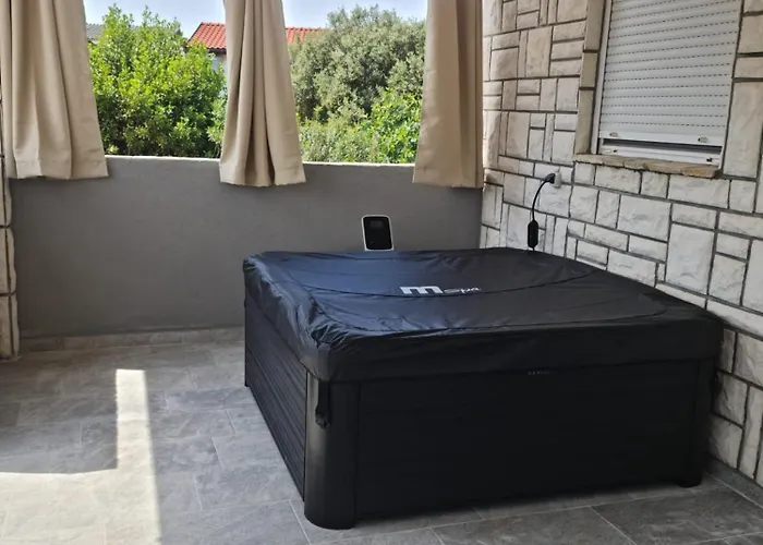 Vi & La Electric Scooters Included * Вир