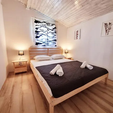 Vi & La Electric Scooters Included * Vir