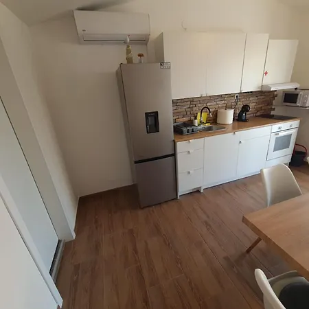 Vi & La Electric Scooters Included Vir