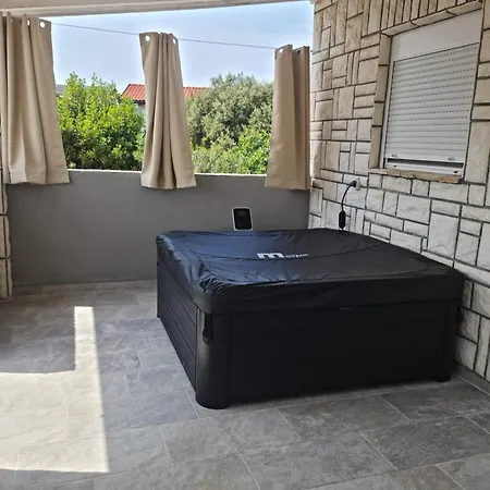 Vi & La Electric Scooters Included * Vir